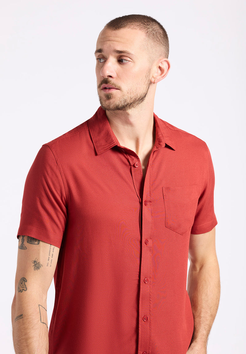 Sirilo Men's Fitted Short Sleeve Button-Up Shirt, Baked Apple Red - BM24594